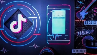 《抖音》音乐怎么剪辑中间一段音乐